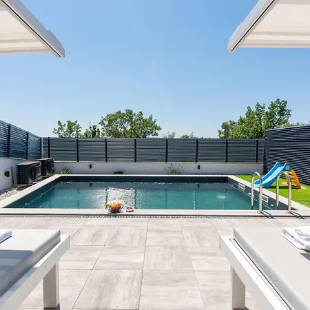 Holiday home Twins Superior In Crikvenica- Kvarner Bucht By Interhome Crikvenica