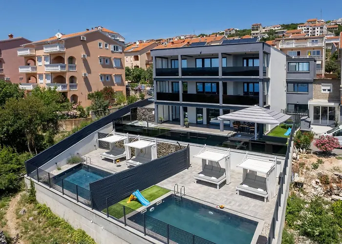 Twins Superior In Crikvenica- Kvarner Bucht By Interhome *